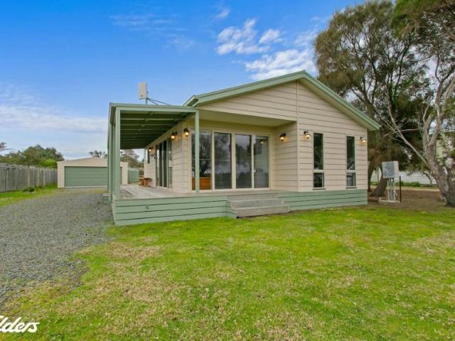 House for sale in Robertsons Beach, Shire of Wellington