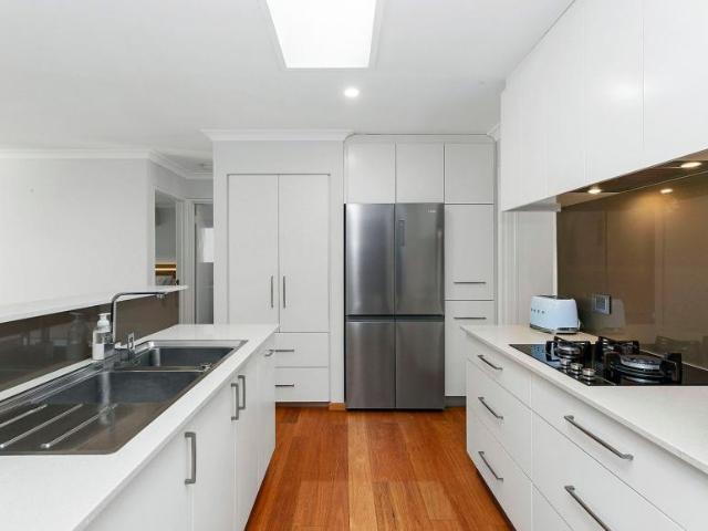 House for sale in Scarborough, City of Stirling