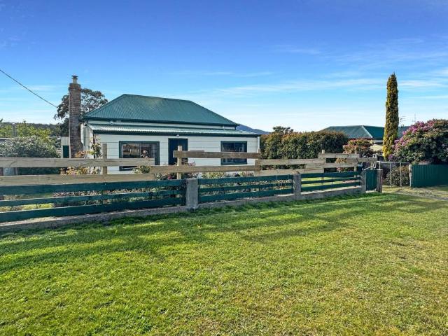 House for sale in St Marys, Break O'Day