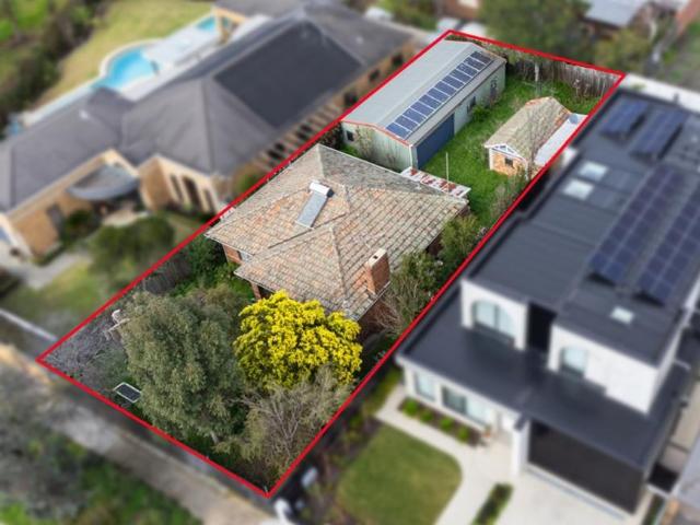 House for sale in Strathmore, Melbourne