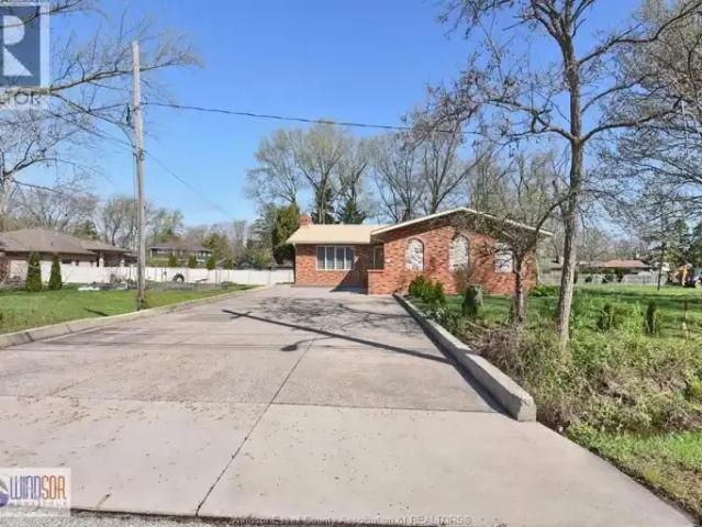 House for rent in Maidstone, Ontario