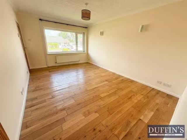 House for rent in Calderstones