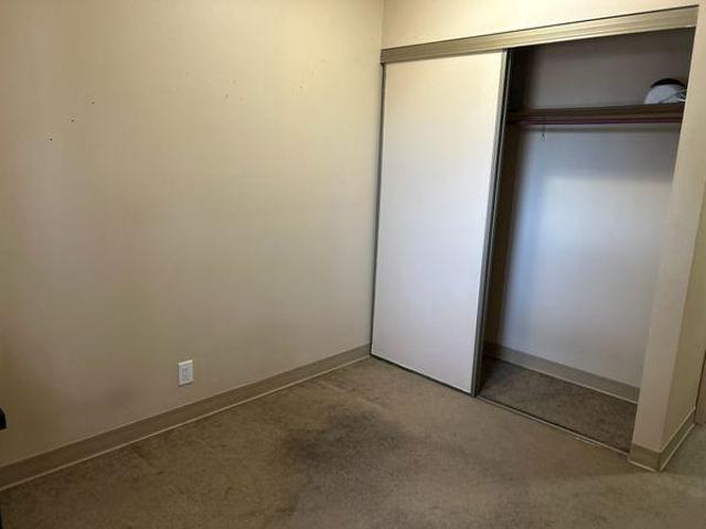 Room for rent in Airdrie, Alberta