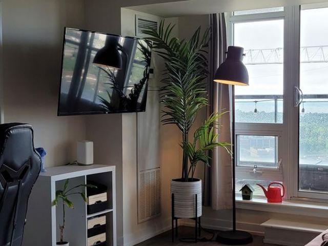 Room for rent in Downtown, Ajax