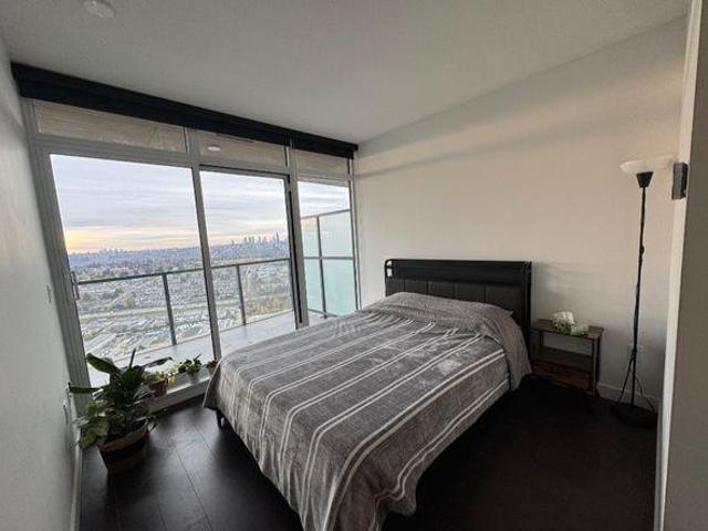 Room for rent in Burnaby, British Columbia