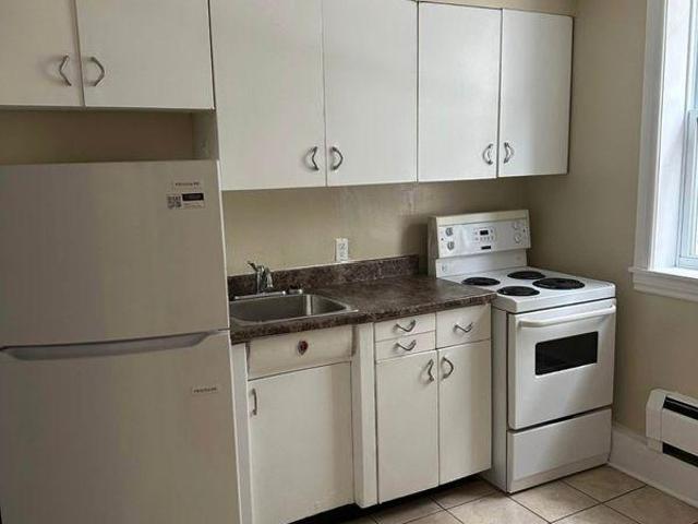 Room for rent in South End, Halifax