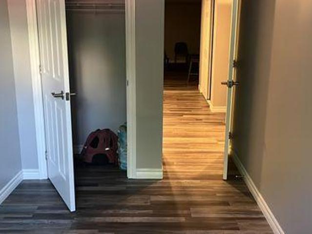 Room for rent in Ancaster, Ontario