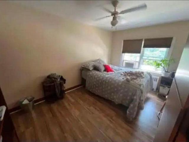 Room for rent in Kingston, Ontario