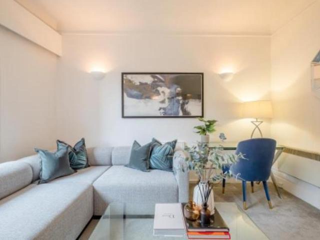 Room for rent in St. John's Wood, Greater London
