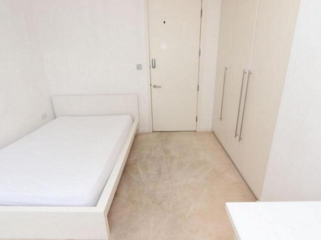 Room for rent in East Greenwich, Greater London