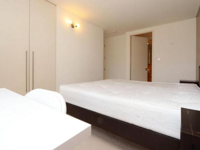 Room for rent in East Greenwich, Greater London
