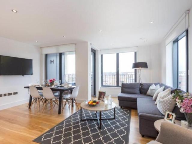 Room for rent in North Kensington, Greater London