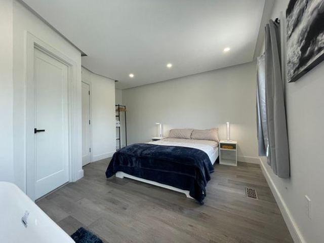 Room for rent in Peterborough, Ontario