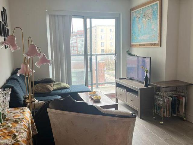 Room for rent in Woburn, Ontario