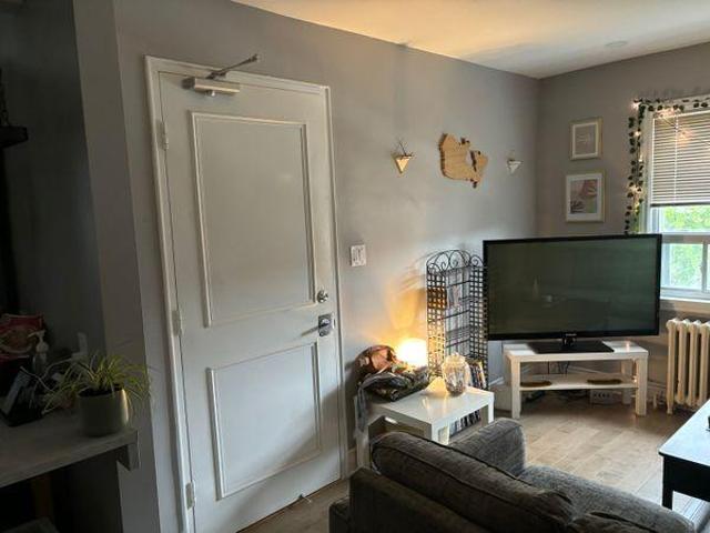 Room for rent in Woburn, Ontario