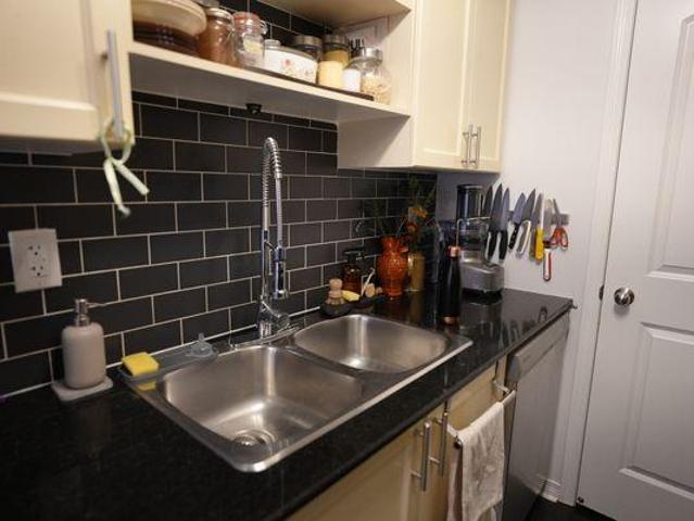 Room for rent in Woburn, Ontario