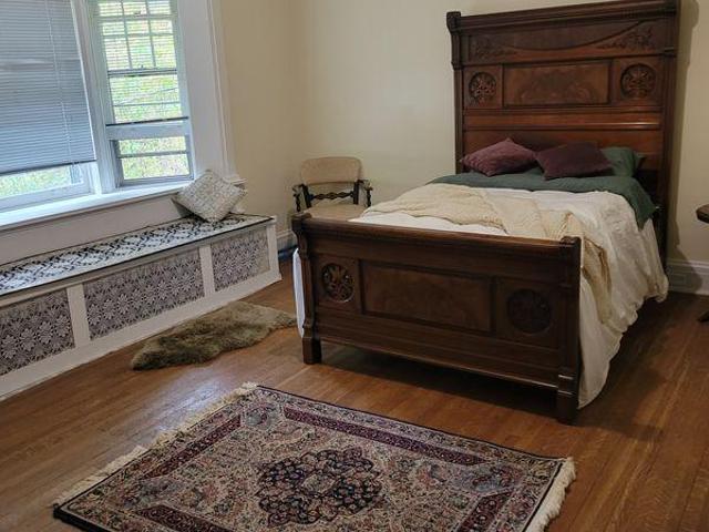 Room for rent in East St. Paul, Manitoba