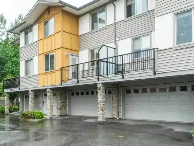 Townhouse for rent in UDistrict, Abbotsford