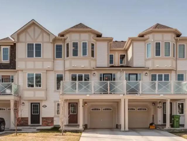 Townhouse for rent in Airdrie, Alberta