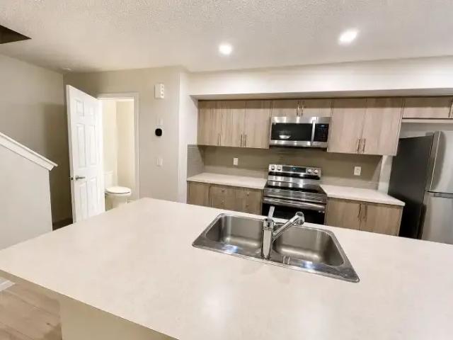 Townhouse for rent in Airdrie, Alberta