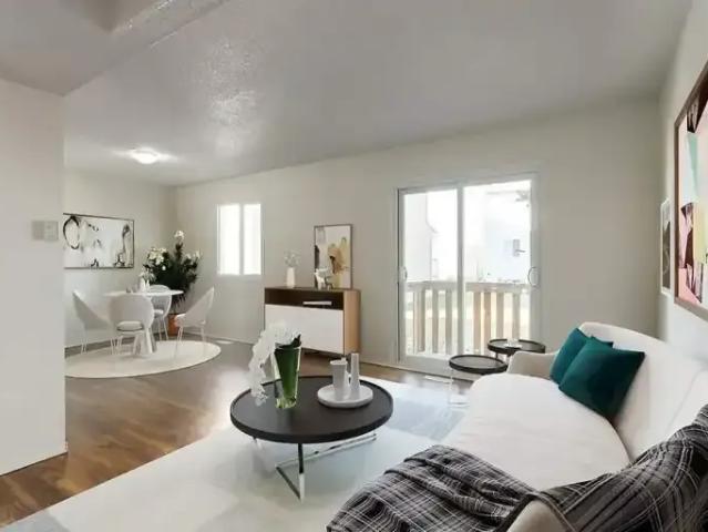 Townhouse for rent in Brooks, Alberta
