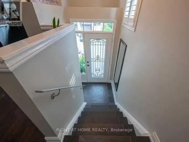 Townhouse for rent in Burlington, Golden Horseshoe