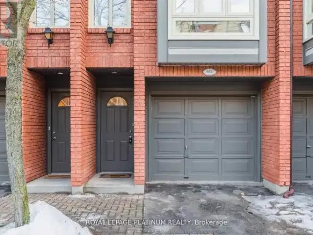 Townhouse for rent in Burlington, Golden Horseshoe