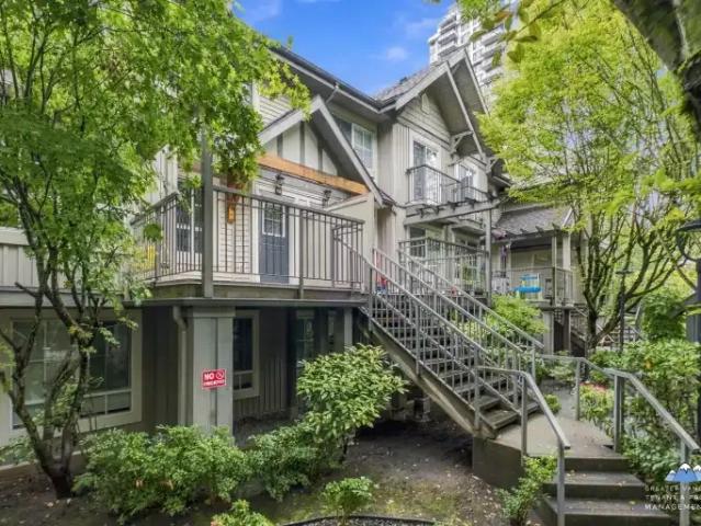 Townhouse for rent in Edmonds, Burnaby