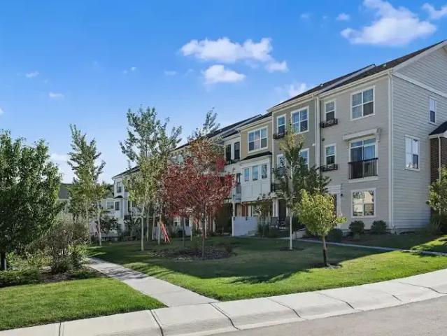 Townhouse for rent in Northwest, Alberta