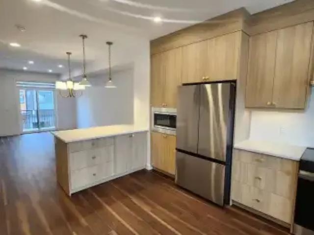Townhouse for rent in Northwest, Alberta