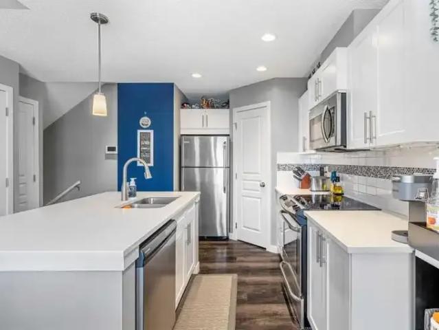 Townhouse for rent in Northwest, Alberta
