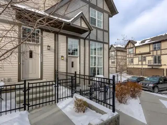 Townhouse for rent in Northwest, Alberta