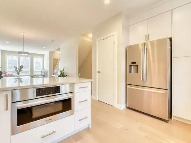 Townhouse for rent in Northwest, Alberta