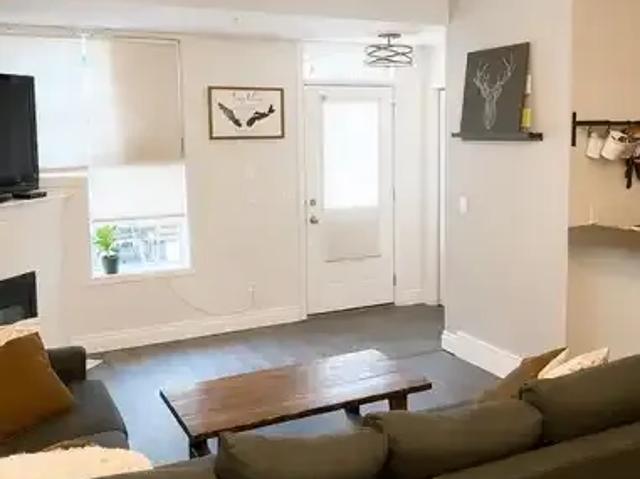 Townhouse for rent in Northwest, Alberta
