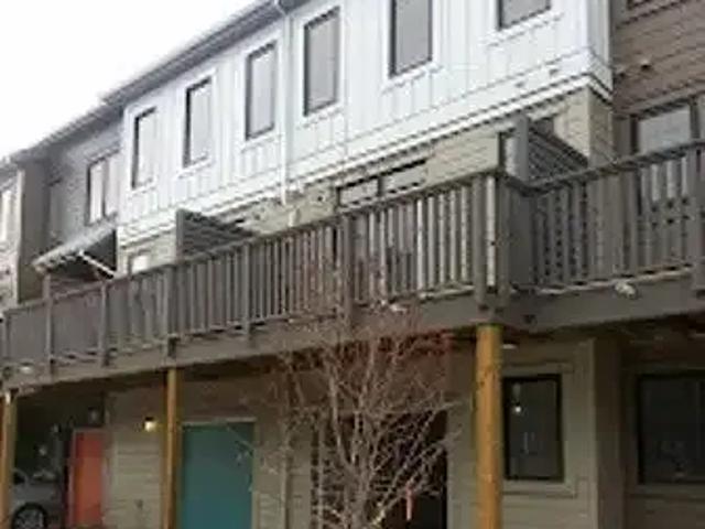 Townhouse for rent in Northwest, Alberta