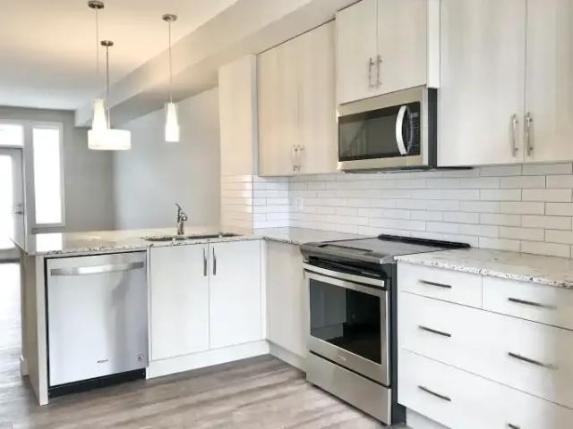 Townhouse for rent in Northwest, Alberta