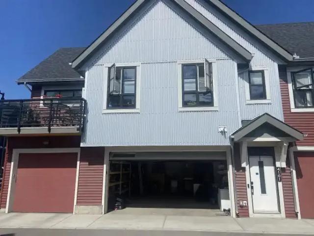Townhouse for rent in Northwest, Alberta