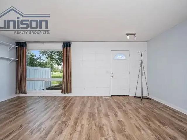 Townhouse for rent in Northwest, Alberta