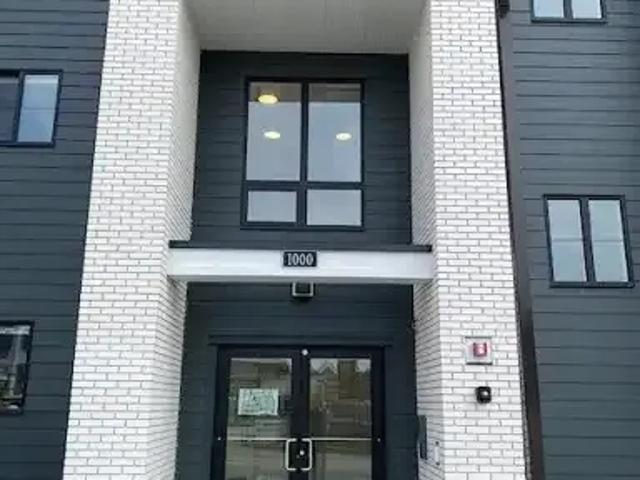 Townhouse for rent in Northwest, Alberta