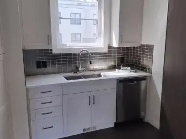 Townhouse for rent in Northwest, Alberta