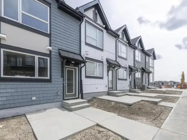 Townhouse for rent in Northwest, Alberta