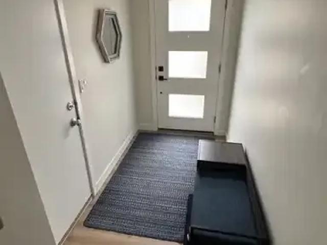 Townhouse for rent in Northwest, Alberta
