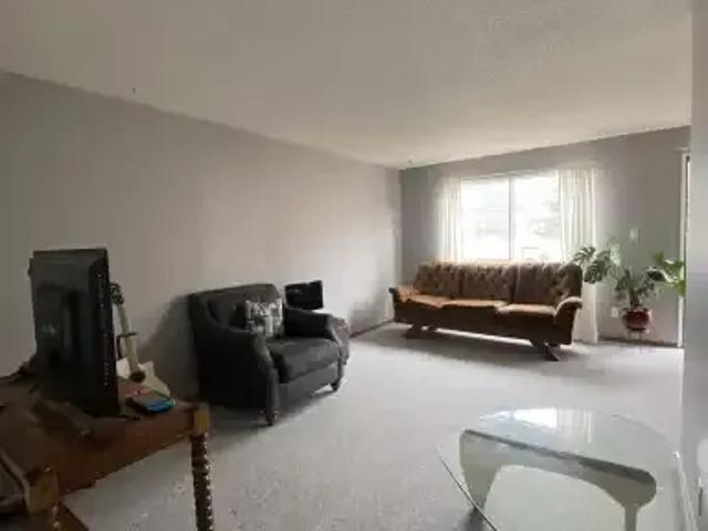 Townhouse for rent in Northwest, Alberta