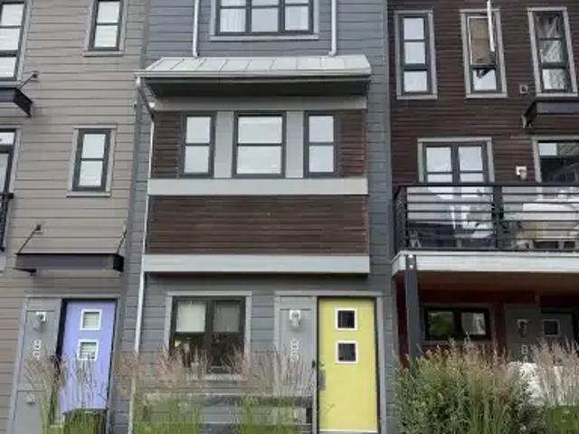 Townhouse for rent in Northwest, Alberta