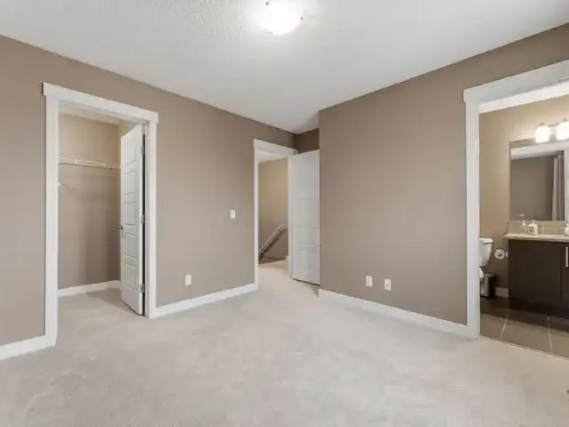 Townhouse for rent in Northwest, Alberta