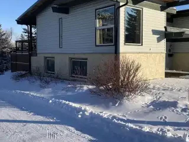 Townhouse for rent in Northwest, Alberta