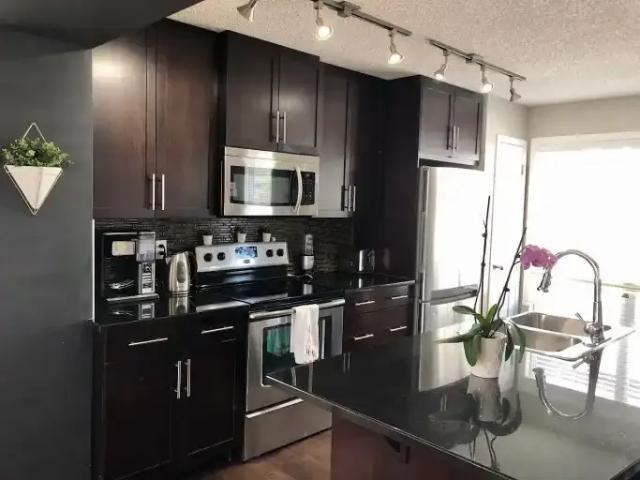 Townhouse for rent in Northwest, Alberta