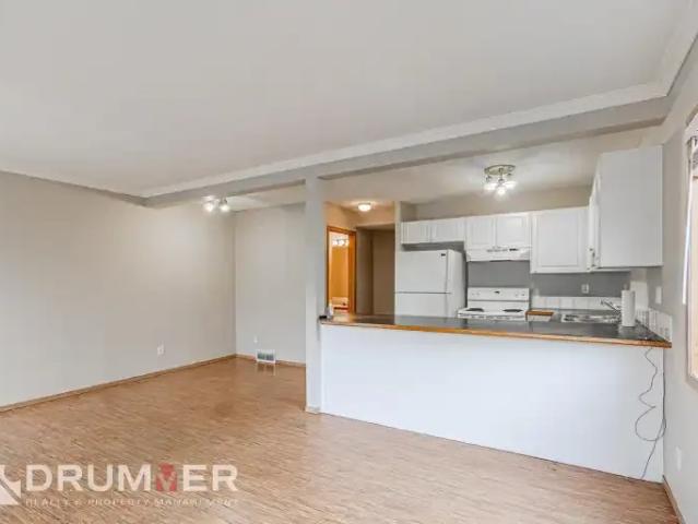 Townhouse for rent in Northwest, Alberta