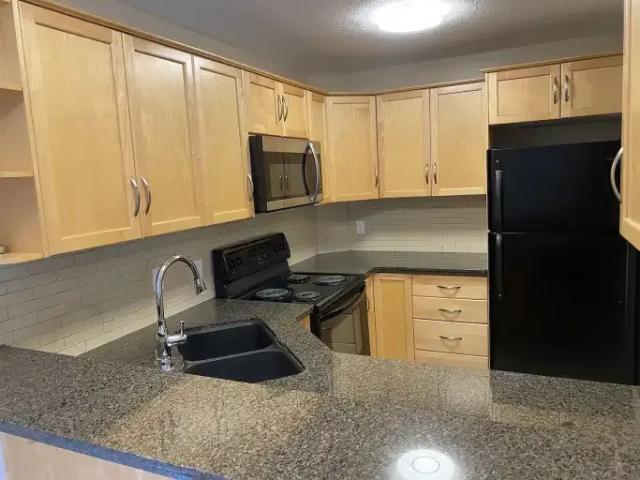 Townhouse for rent in Northwest, Alberta