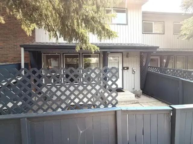 Townhouse for rent in Northwest, Alberta